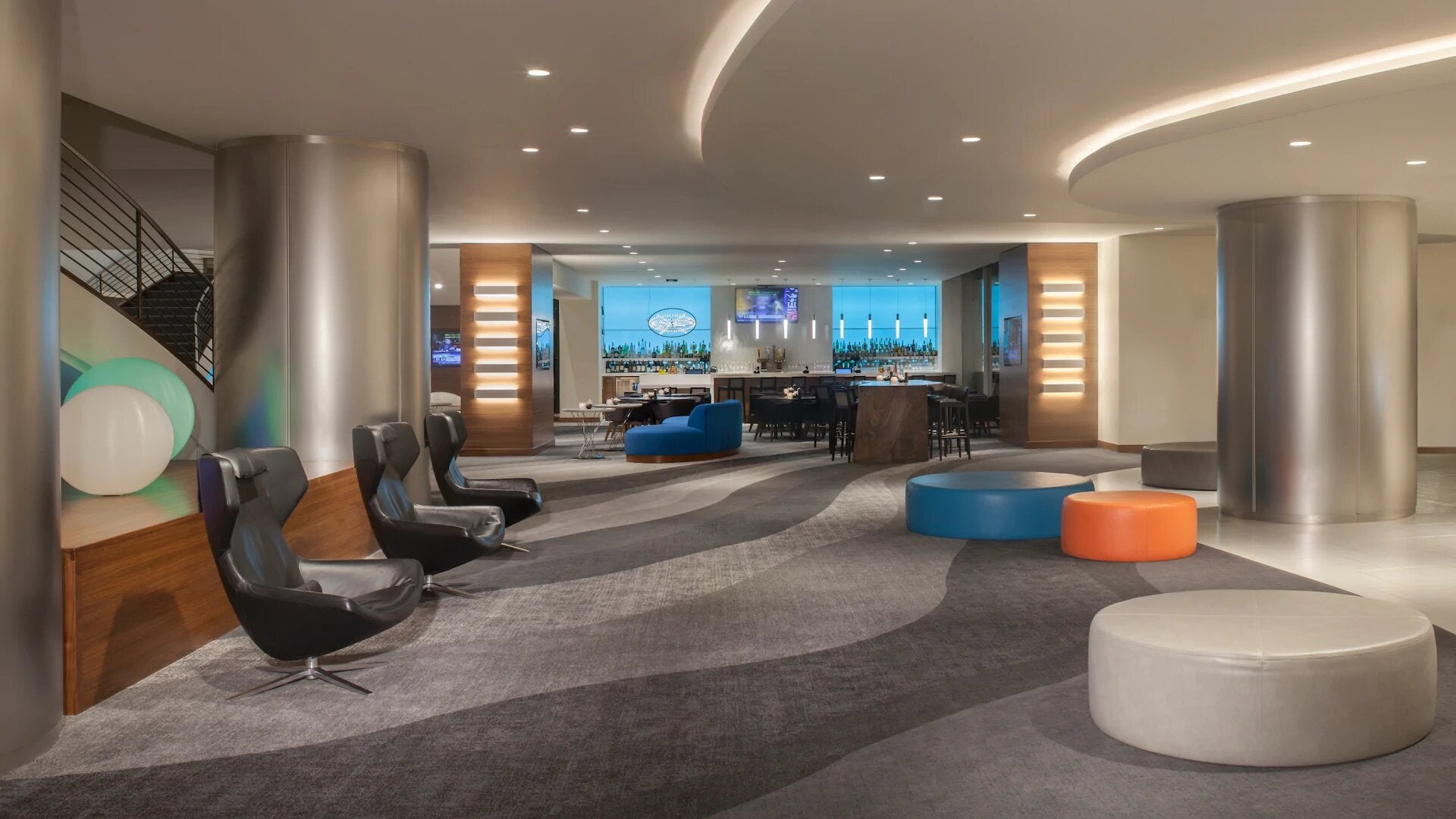 You Can Have It All at the Hyatt Regency LAX Discover Los Angeles